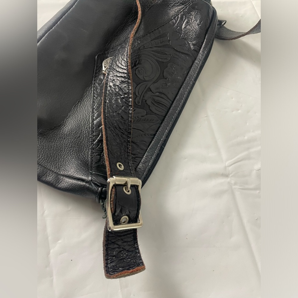 Leather Harley Shoulder Bag - Picture 14 of 14